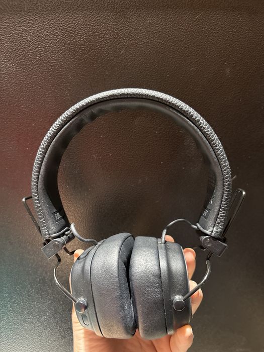Marshall 5 звук хорошый