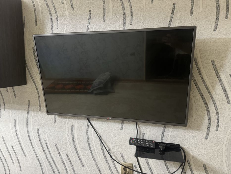 Телевизор LG диагональю 110 см