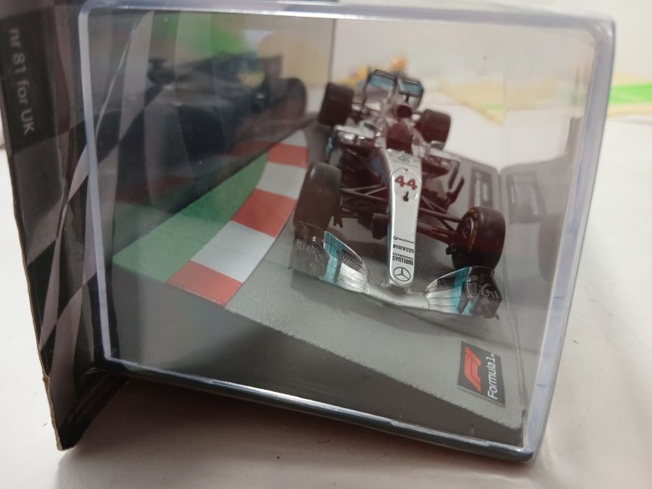 умален модел F1 Lewis Hamilton в мащаб 1:43
