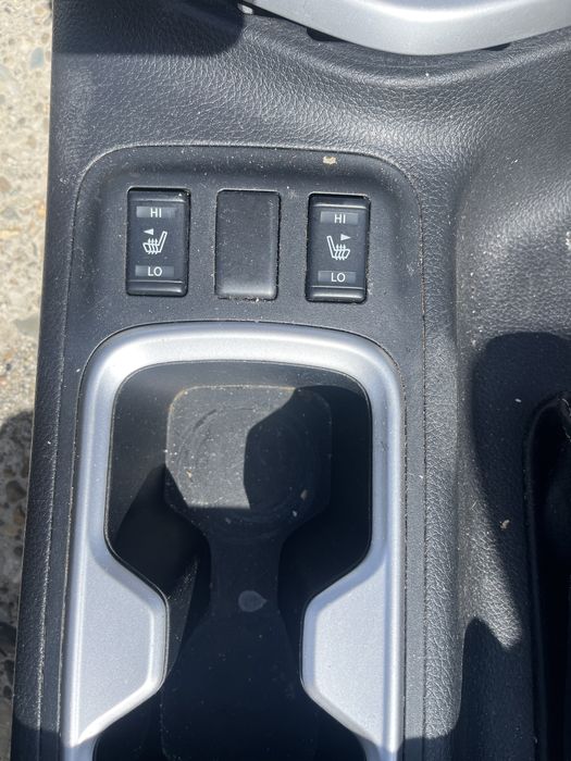 Scaune / Interior piele Nissan Navara 2021