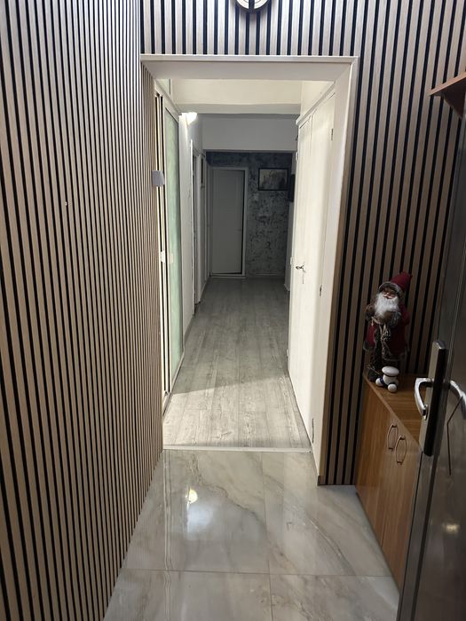 Inchiriez Apartament 4 camere zona Rovine 100Mp