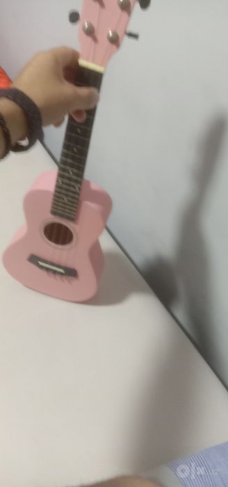 Gitara uk23 srochni sotildi detski