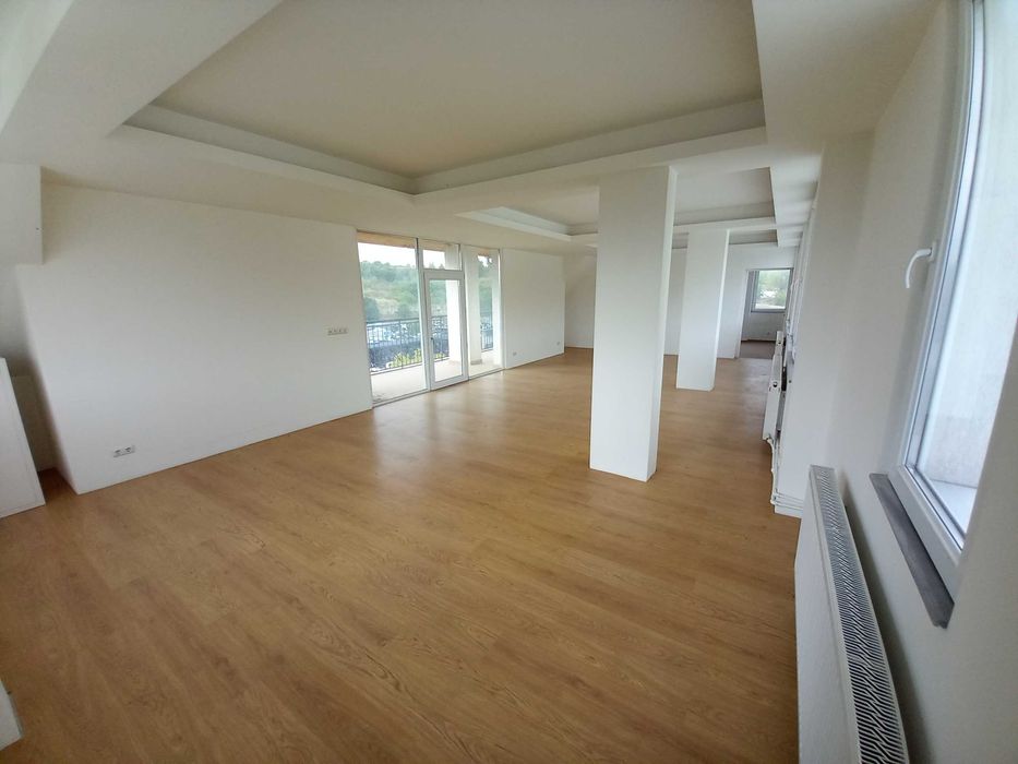 Дава се под наем Промишлена сграда в Разград, Бели Лом - 2765 кв.м за 5000 € - Снимка #1