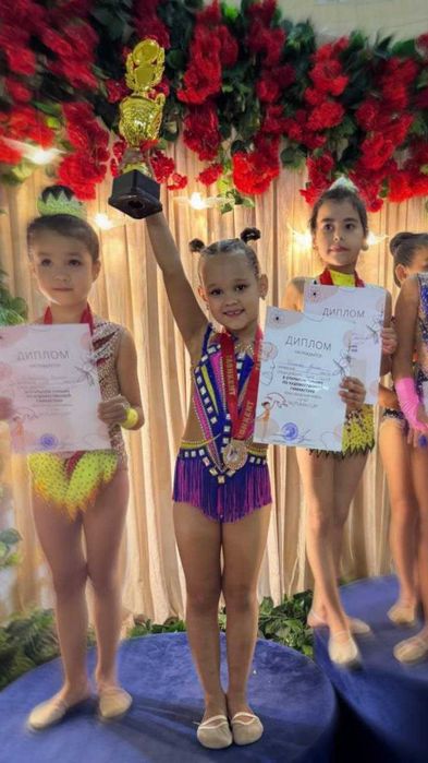 Гимнастический купальник 6-7 лет