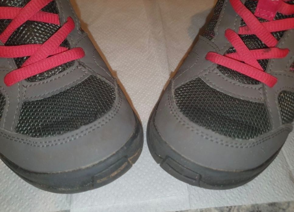 Adidas ghete drumetie masura 35 Quechua Decathlon  ca noi