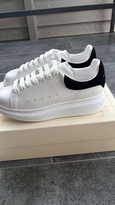Alexander Mcqueen Oversized Sneakers Suede Heel Tab