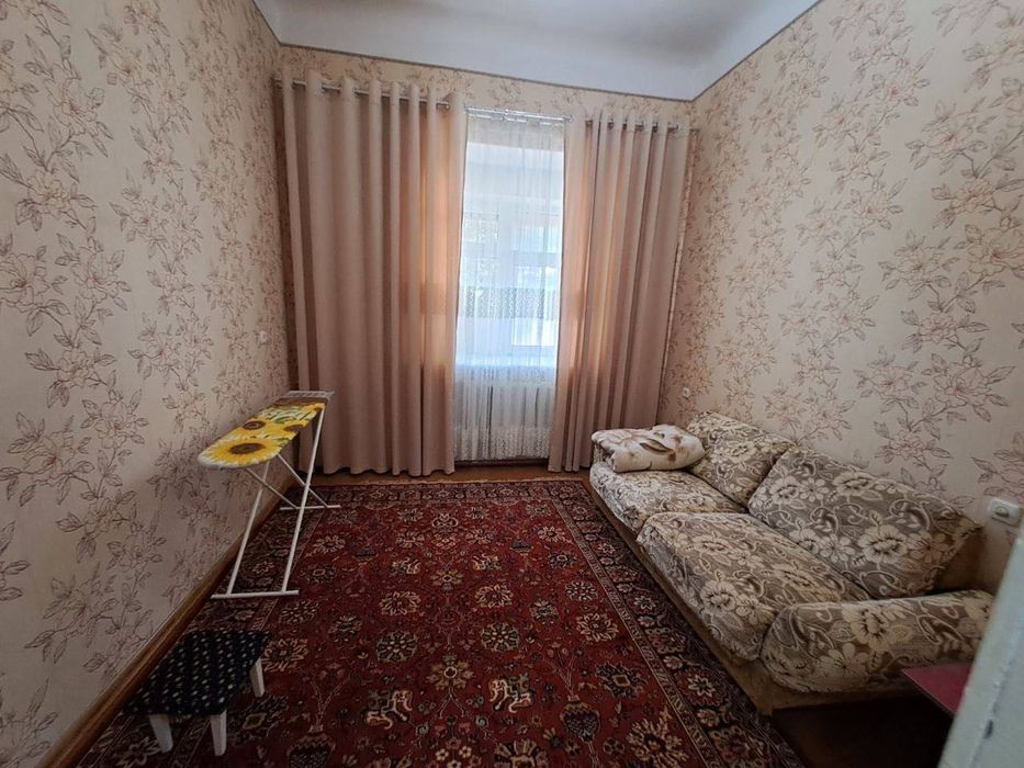 Сдается 2х комнатная квартира
С обстановкой 
В горде Алмалыке