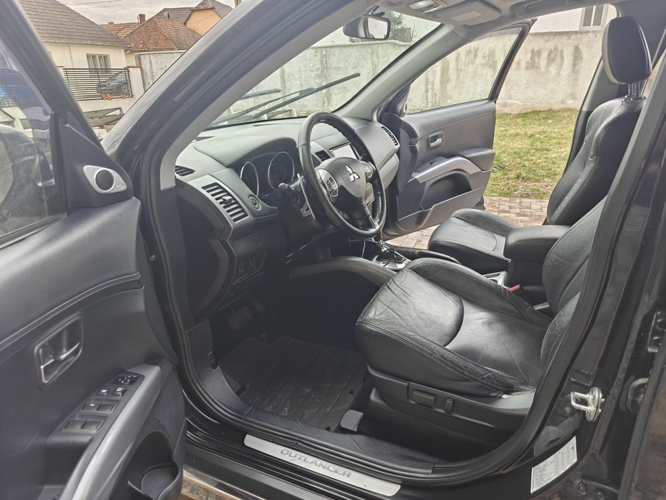 Mitsubishi outlander
