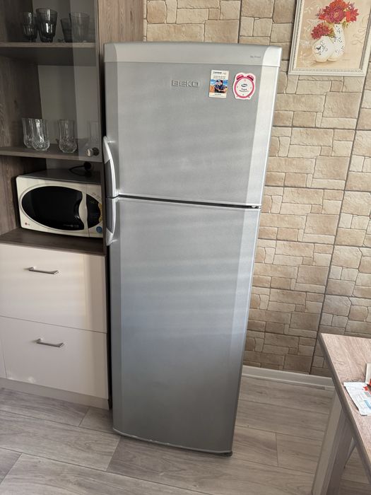 Продам хододильник Beko