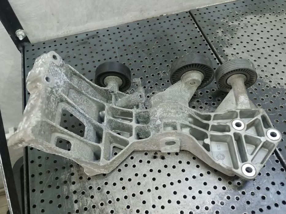 suport accesorii 1.7 b 266940  mercedes a-class w169  a2662000670
