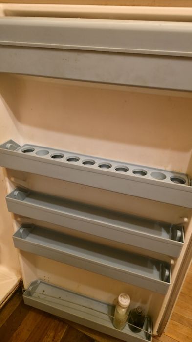 Продам  холодильник