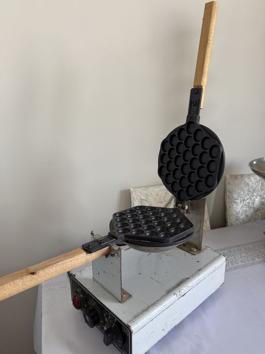 Вафельница для гонгконских вафель . б/у