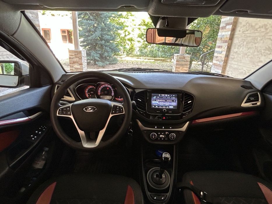Продается своя Lada vesta  sw cross