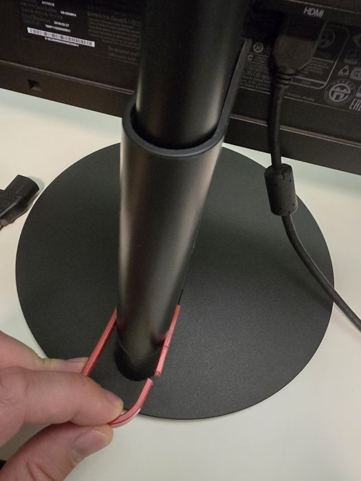 Монитор Lenovo 24 инча T24v-10