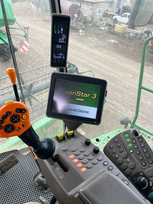 Комбайн John Deere w650