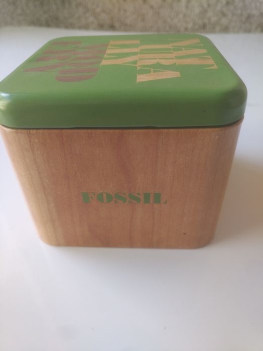 Дамски часовник FOSSIL