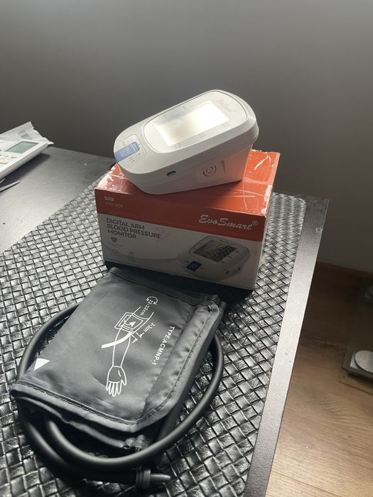 tensiometru de brat EvoSmart AXD-808