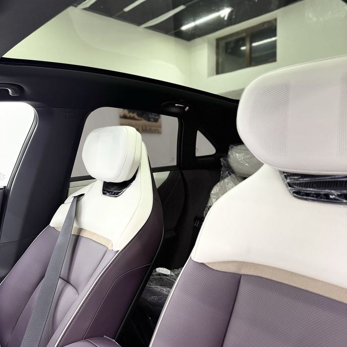 Mazda EZ-60 Hybrid Max