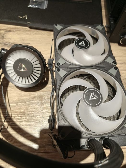 Arctic liquid freezer 3 argb