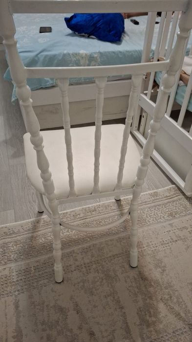 Орындақтар сатылады.