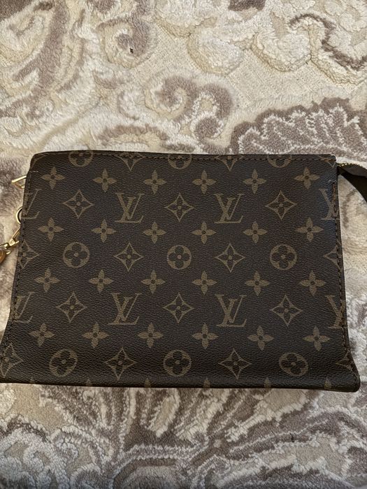 Vand geanta louis vitton (plic)