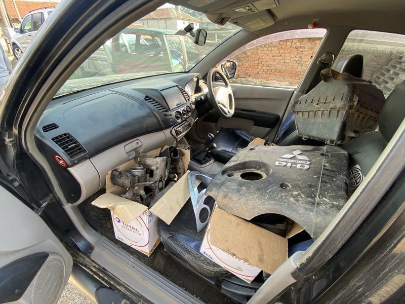 Mitsubishi L200 2.5 дизел 136 к.с. (2006-2010) на части