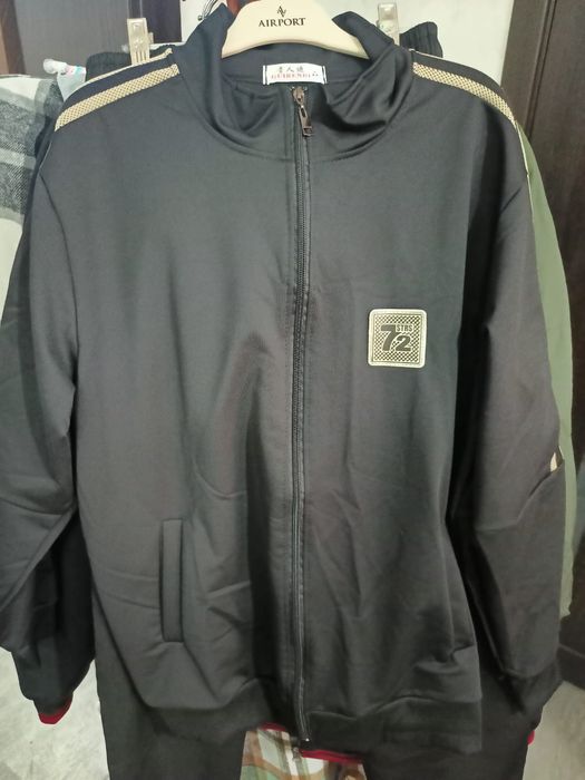 Спортивные костюмы 8.000