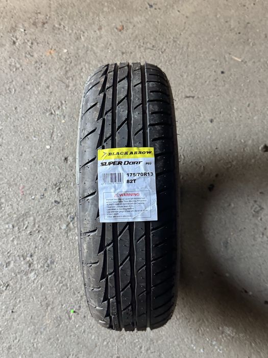 175/70R13 Black arrow