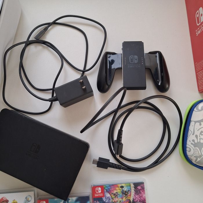 Nintendo switch OLED + 3 игры
