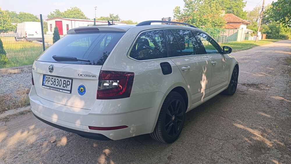 Skoda Octavia 1.6TDI DSG/LED/Печка