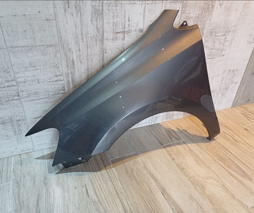 Aripa stanga fata NOUA vopsita gri LA7T VW Polo 9R 2009 - 2014 
V