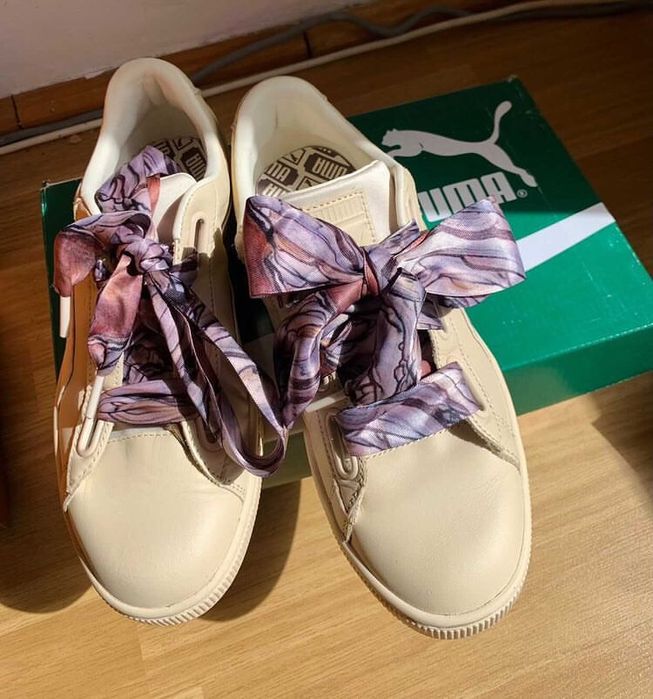 Adidasi tenisi noi puma cu sireturi de matase