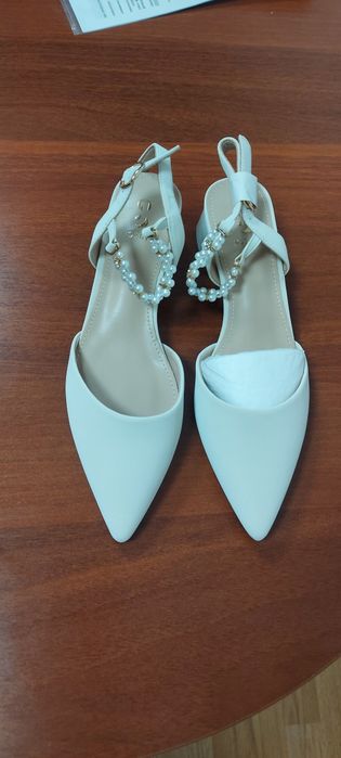 Босоножки красивые