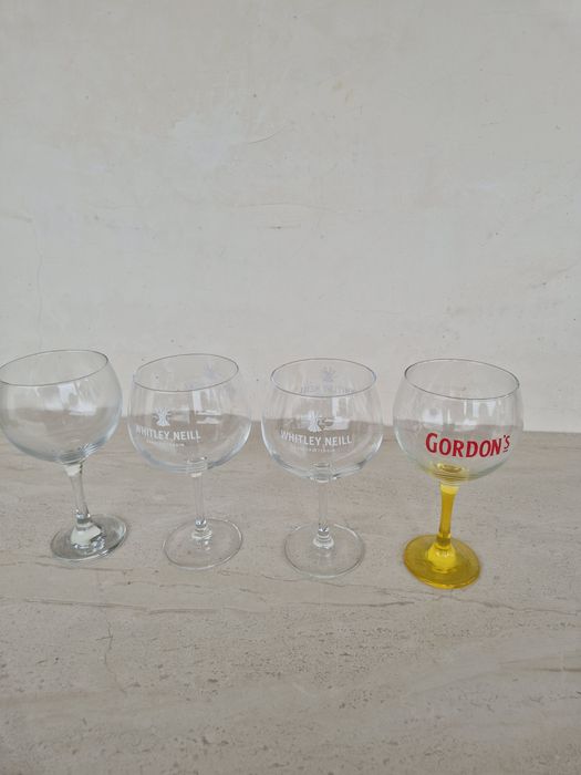 Нови чаши за джин и коктейли- 5 броя.