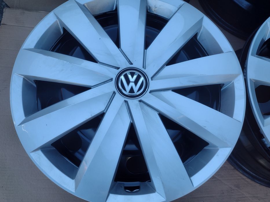 Топ състояние 16-5х112 ЕТ45 7j Volkswagen Passat 7