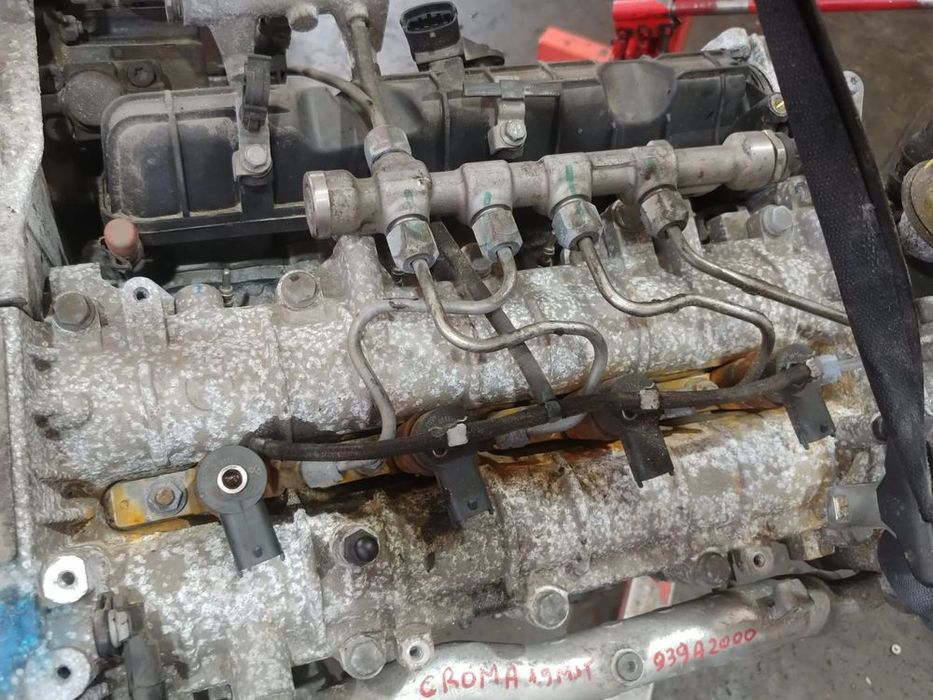 injector 1.9 d  939a2000 150 cp  fiat croma alfa romeo 159  0445110391