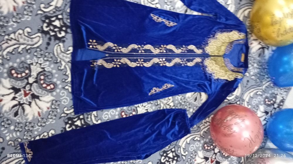 Ogzingizda katta sik bilan porno tomosha qiling