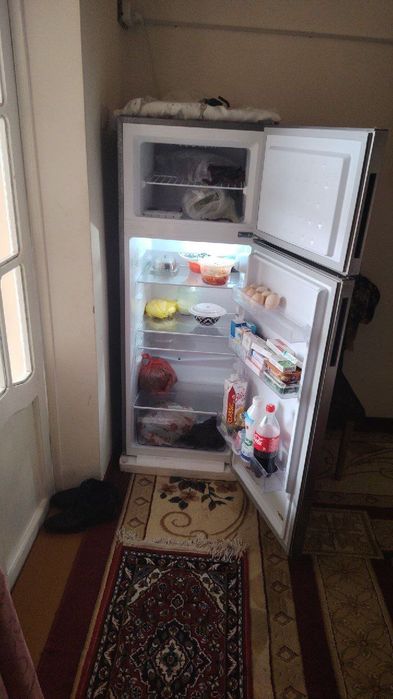 Арзон нархда холодильник сотилади