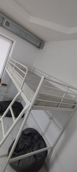 Кровать чердак белая