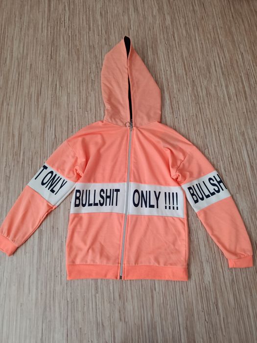 Продам  куртки  в отличном состоянии