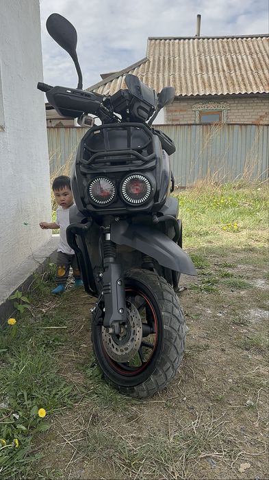 продам Скутер Танк 150сс