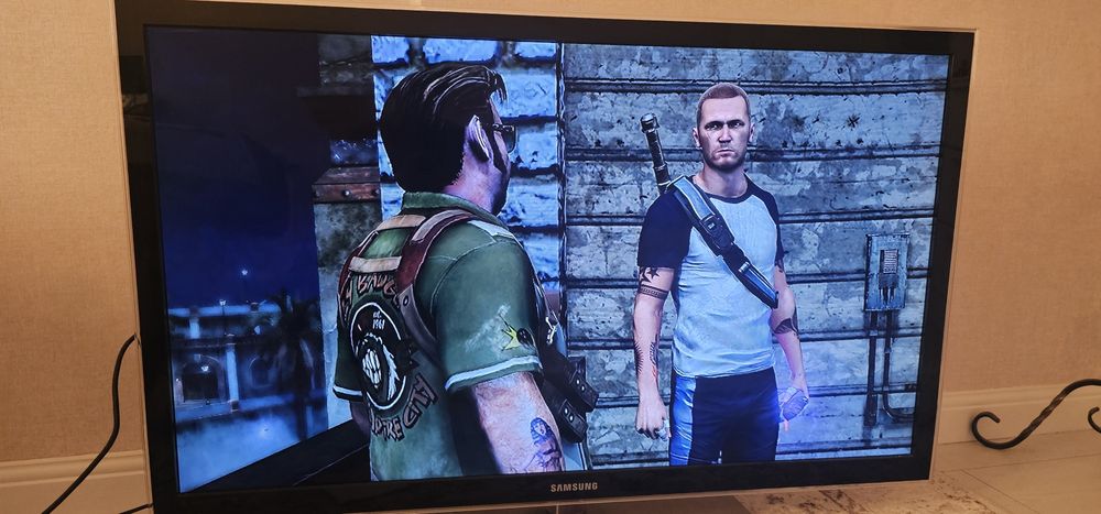 Playstation 3 slim непрошитая с игрой Infamous 2