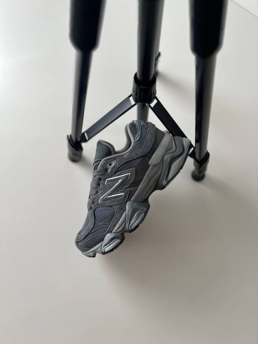 Отново New Balance 9060 Magnet