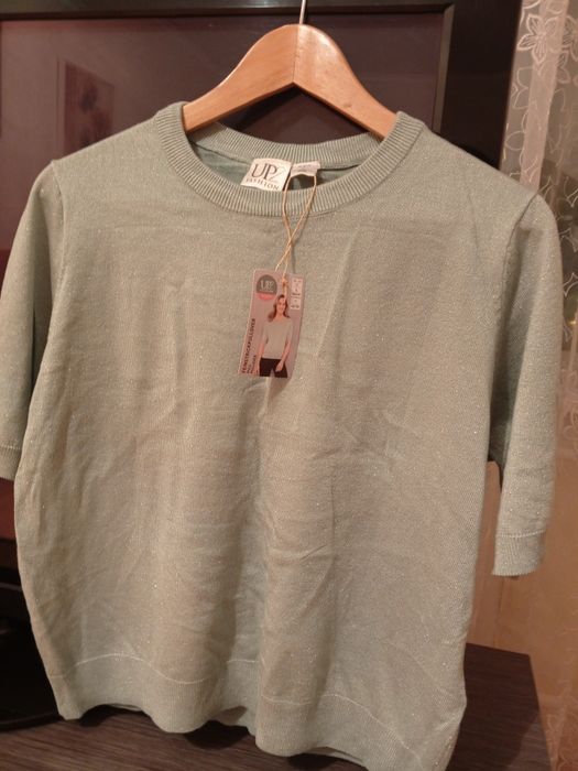 Продам новые кофты