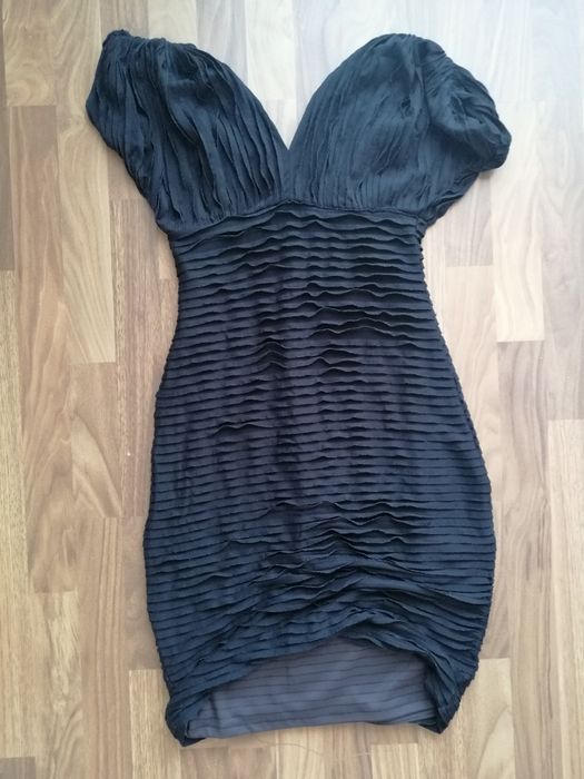 Vand rochie cocktail