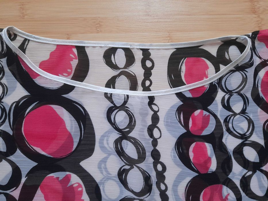 Bluza din voal XXL, model fluture