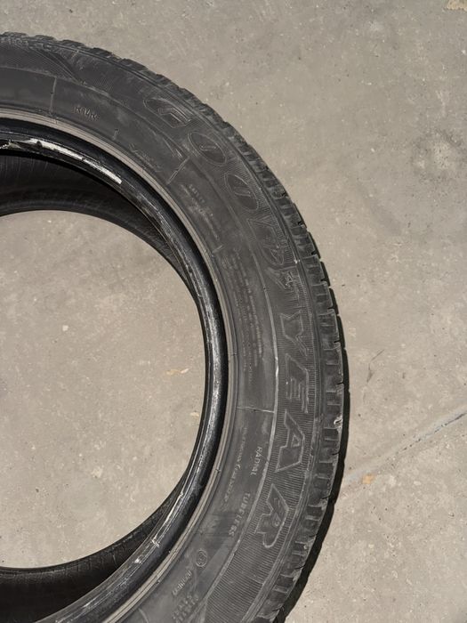 Комплект шин размером 235/60/18