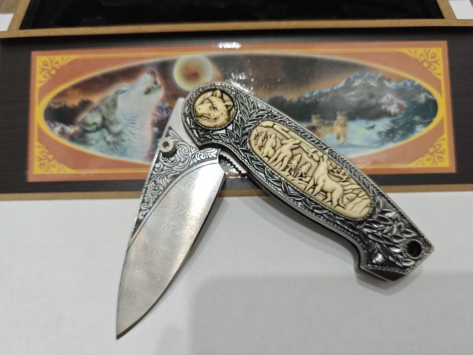 Подарок мужчине аксессуар.