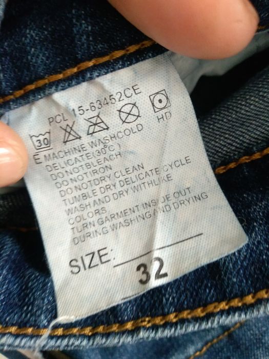 Джинсы на мальчика.