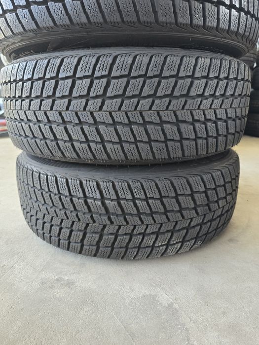 4 Броя Гуми 225/60/17 Nexen 2x8,7mm 2x8mm